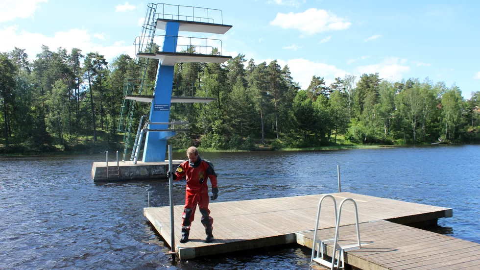Hopptornet vid Bönnerbadet i Finspång stängs av under badsäsongen på grund av säkerhetsskäl.