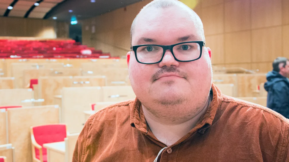Socialdemokraten Johannes Sundelin vill ha svar om framtiden för BB i Malmfälten. 