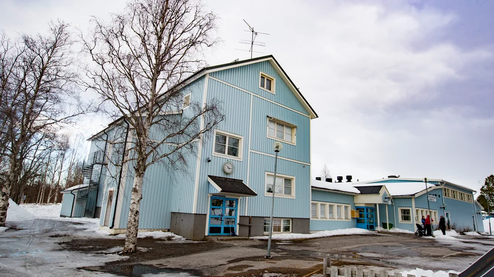 Vitåskolan.