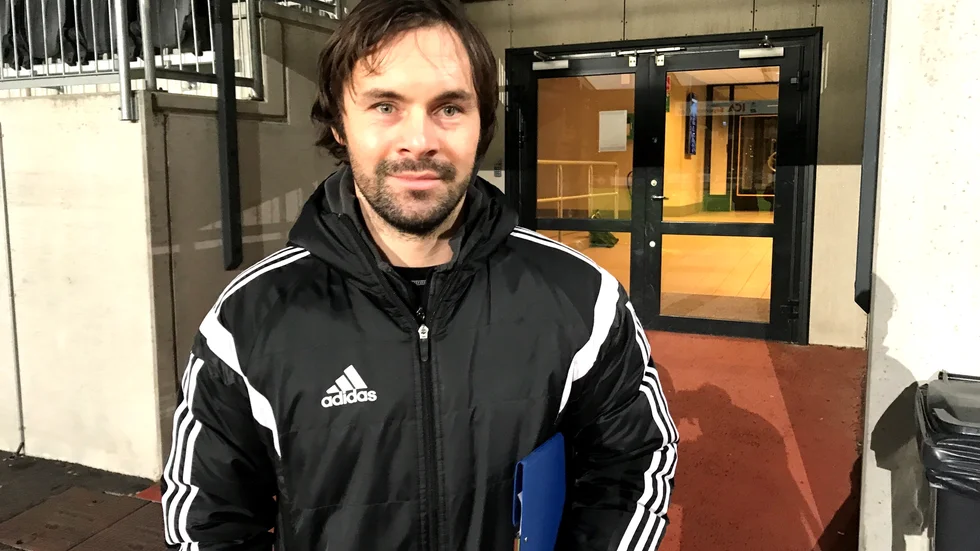 Motala AIF:s tränare Dragan Zivic planerar att ta sitt lag i Maifakademin till Serbien nästa år.