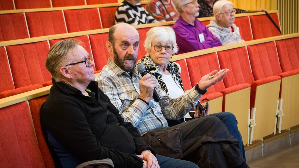 Miljögruppen Pite älvdals talesperson Lena Nordqvist (till höger), är nöjd över att Boliden fick avslag av regeringen. Här med Per Lönnberg och Ulf Johansson vid ett tidigare tillfälle. (Arkivbild) 
