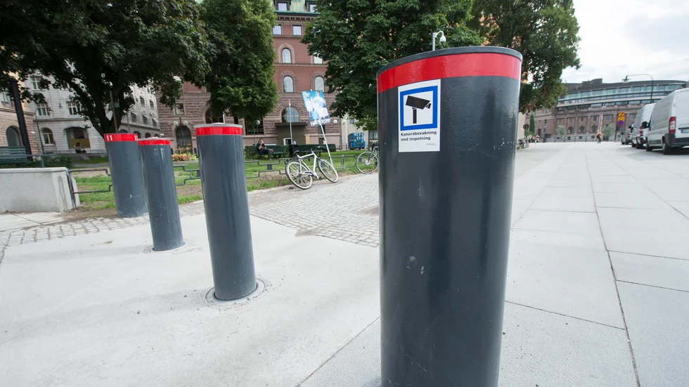 SD vill ha bättre skydd mot bilattacker och rattfylleri på gågatan och torget i form av hinder.