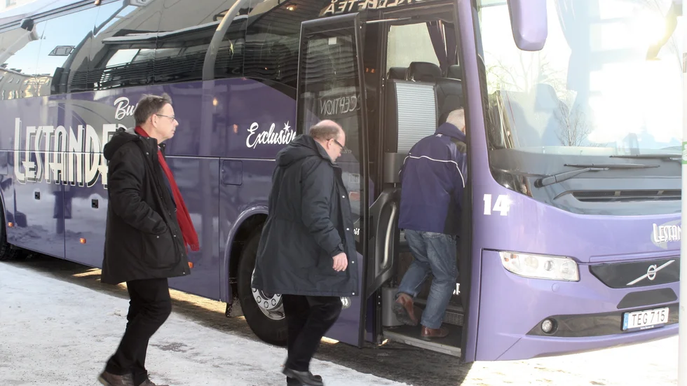 Mark- och miljödomstolens ledamöter åkte ut till Rönnskärsverken för att studera bygget av djupförvaret och lakverket.