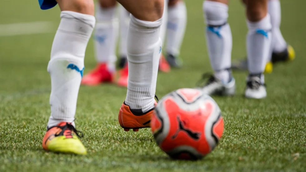 Ungdomsfotbollen kan spela sitt seriespel från och med maj månad.