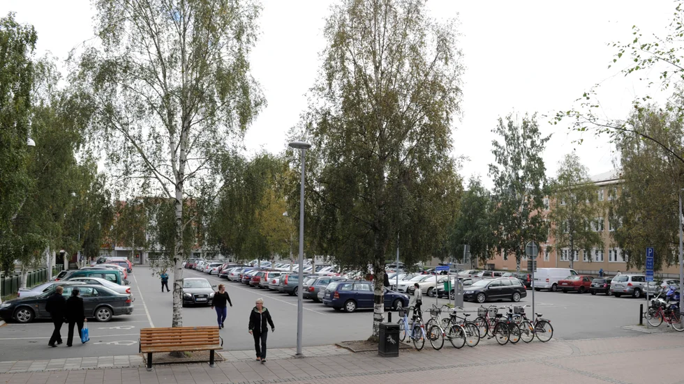 Inom kort förlorar Skellefteå kommun intäkterna från CK-parkeringen. Markägaren Nordvestor tar då över marken.