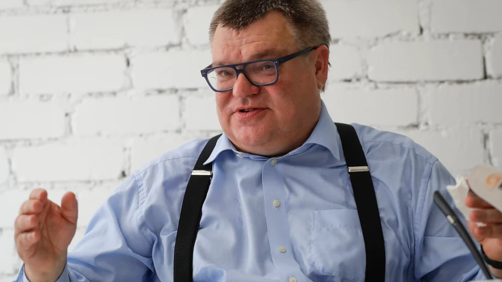 Den vitryske bankmannen och politikern Viktor Babaryko anses vara president Aleksandr Lukasjenkos främste rival inför valet i augusti.