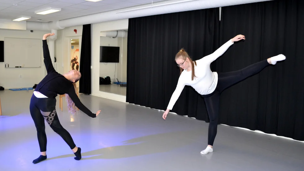 Repetitionerna i S.t Eskils danssal pågår för fullt.
