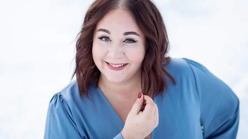 På en vecka tappade fotografen Rebecca Lundh 300 000 kronor i intäkter med anledning av coronaviruset. 