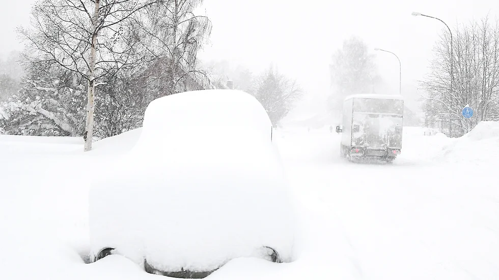 Snön som föll natten mot tisdag la sig som bomull över bilar, hus och vägar. Och gav Västerviks kommun en vintrighet som sticker ut i Götaland.