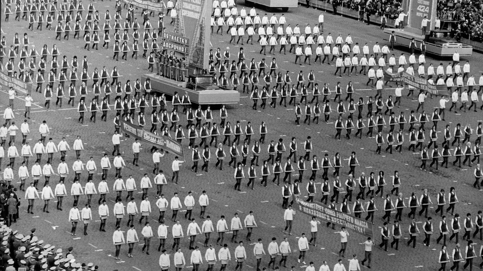 Årets fredsparad för andra världskriget skjuts på framtiden i Moskva. Bilden är från dåvarande Sovjetunionen 1972. Arkivbild.