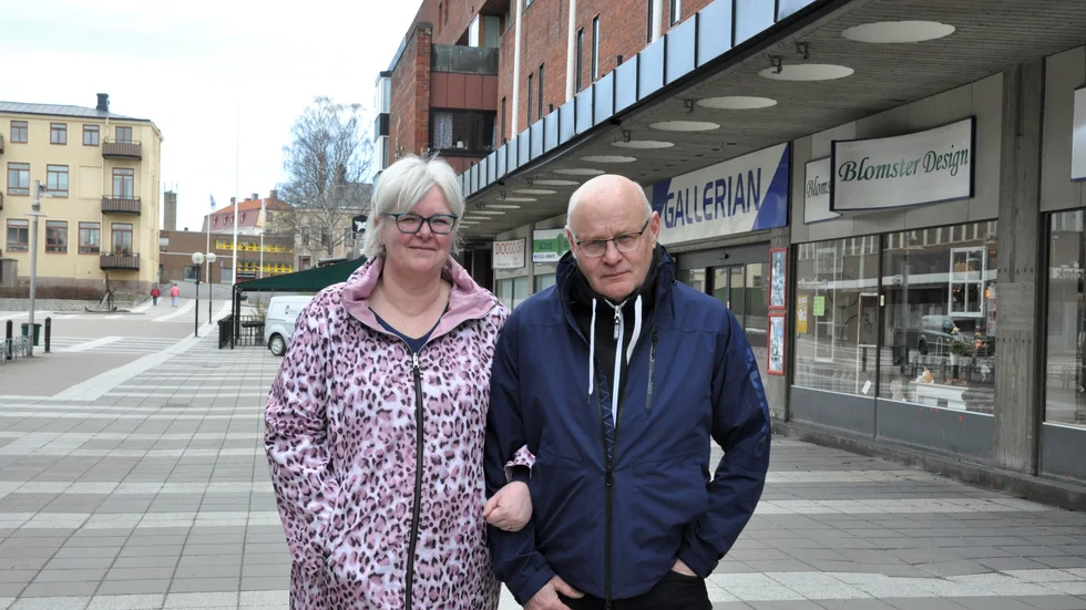 Lenita Holmgren och Torbjörn Dahlström vill tillsammans jobba för att ha kvar Oxelösunds handel. 