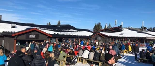 Här festar de på after ski: "Idiotförklarat"