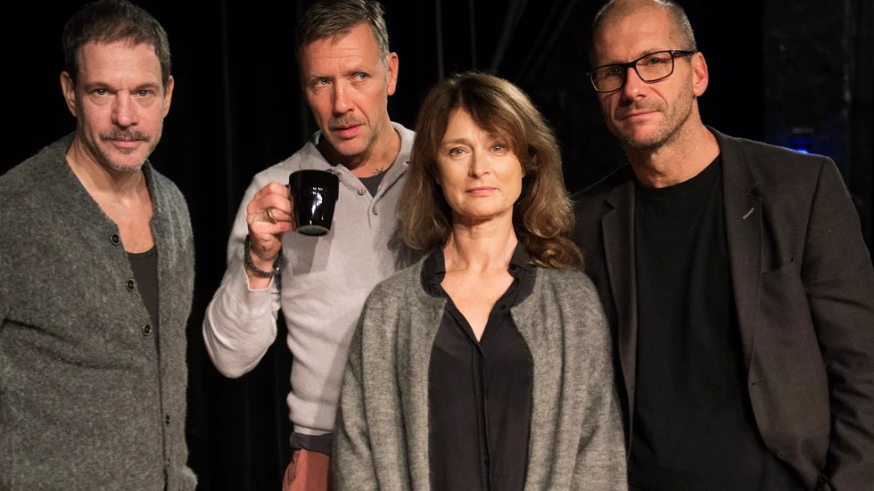 Arkivbild från 2016.
Thomas Hanzon, Mikael Persbrandt och Lena Endre gör rollerna i Strindbergs äktenskapsdrama "Dödsdansen", som än en gång ger sig ut på en rikstäckande turné. Till höger regissören Stefan Larsson. 