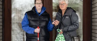 Föreslår en vecka med ögonbindel och täta hörselkåpor