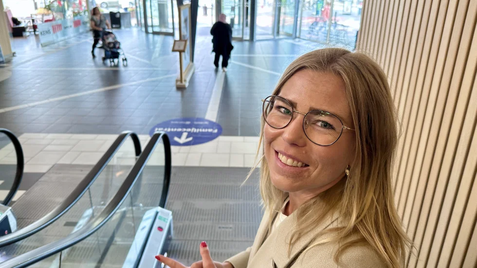 Cecilia Safaee, vd Hemmaplan, som äger Gottsunda centrum, vill förändra beteenden och attityder. "Det kan tvätta bort den negativa stämpeln Gottsunda fått."