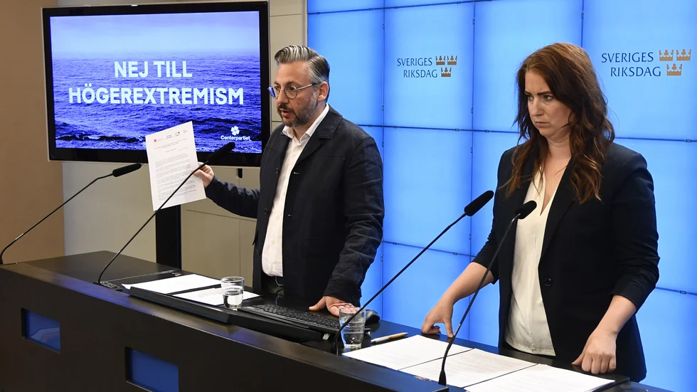 C-ledaren Muharrem Demirok och partiets EU-kandidat Emma Wiesner håller pressträff där de presenterar partiets fem vallöften inför EU-valet.