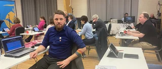Hockeynörden Gynnerfelt (V) vill ha arenasvar: "Lite hysch-hysch"