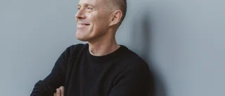 Dumpade sin misslyckade make – gifte sig med hans chef