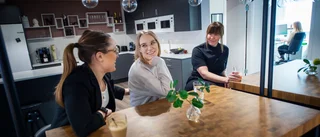 Rekryterar utifrån kompetens – har bara anställt kvinnor