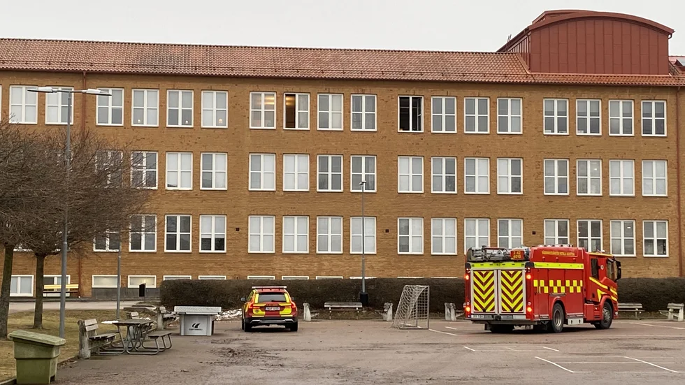 (Arkivbild) Räddningstjänsten larmades till Zederslundskolan under måndagen efter att fyrverkerier avfyrats.