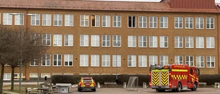 Raketer avfyrades inne på Motalaskola – hela skolan fick utrymmas