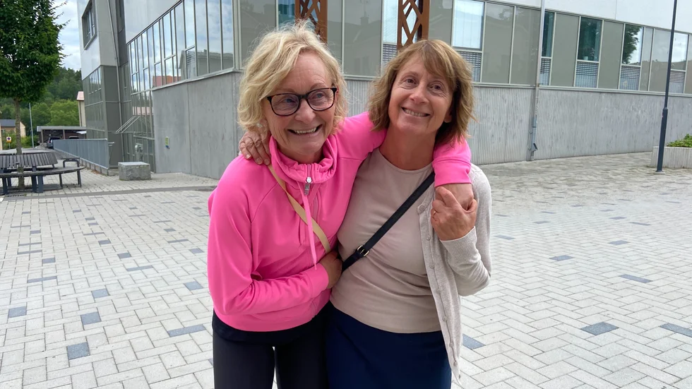Systrarna Lena Karlsson och Karin Tjernberg, Finspång.