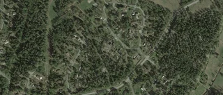 Mindre 70-talshus på 54 kvadratmeter sålt i Bergshamra - priset: 1 900 000 kronor