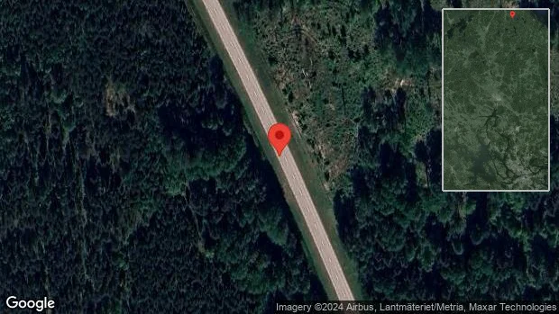 Problem i trafiken efter nedfallna träd på väg 76