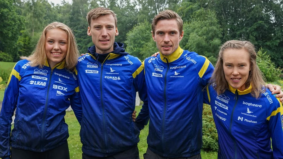 Hanna Lundberg, OK Renen tillsammans med sina lagkompisar innan starten av VM-stafetten: Emil Svensk, Martin Regborn och Tove Alexandersson.