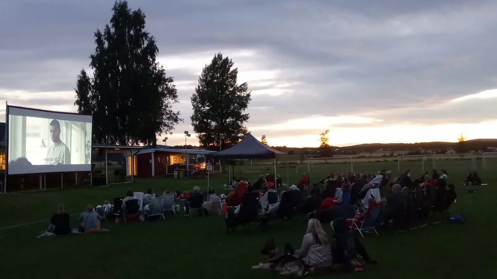 "Tillsammans bildar detta Sveriges största utomhusbioturné som nu genomförs för fjärde året i rad och har vuxit för varje år", säger Niklas Fischer, verksamhetsutvecklare film på Bygdegårdarnas Riksförbund.