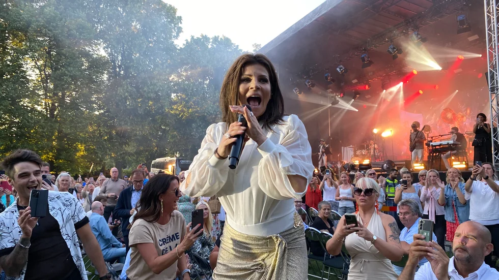 Enligt arrangören var det många som valde att köpa sin biljett bara några dagar innan konserten. Men trots det var det endast 1300 personer på Carola i Sundbyholm.