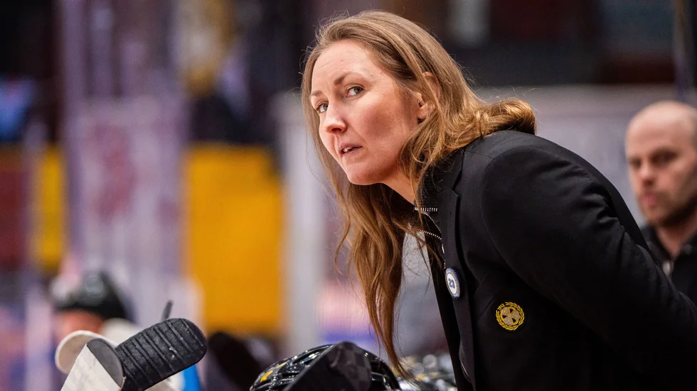 Rosa Lindstedt blir ny assisterande coach i Luleå Hockey/MSSK. 36-åringen lade av som spelare efter förra säsongen och har varit assisterande tränare i Brynäs. 