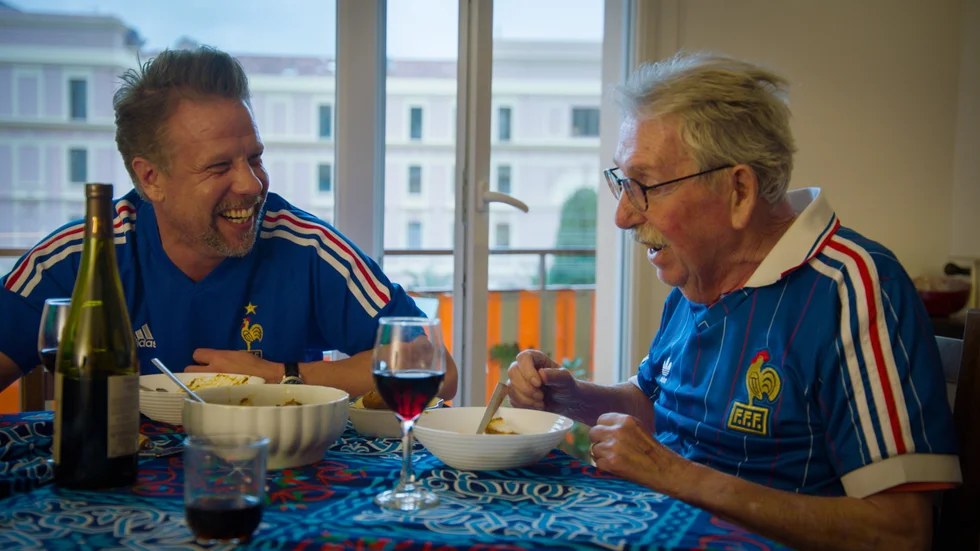 Filip Hammar och Lars Hammar i "Den sista resan". Pressbild.
