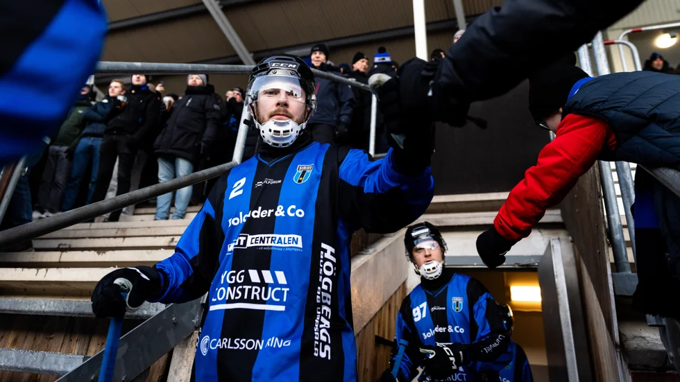  Mycket tyder på att Stefan Kröller foirtsätter att spela bandy, och då i Sirius.