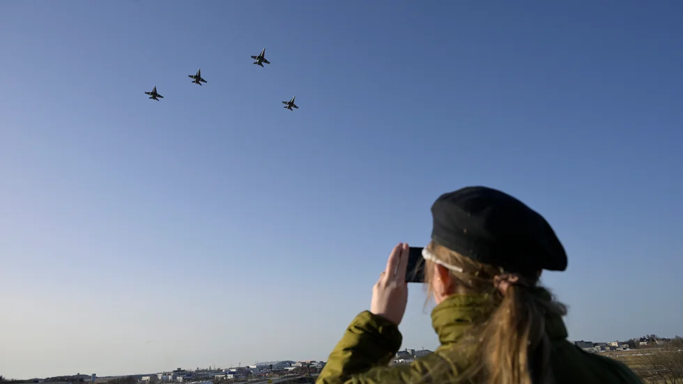 Fyra finska F-18 stridsplan under militärövningen Nordic Response som genomförs i norra Sverige, Norge och Finland i mars. Arkivbild.