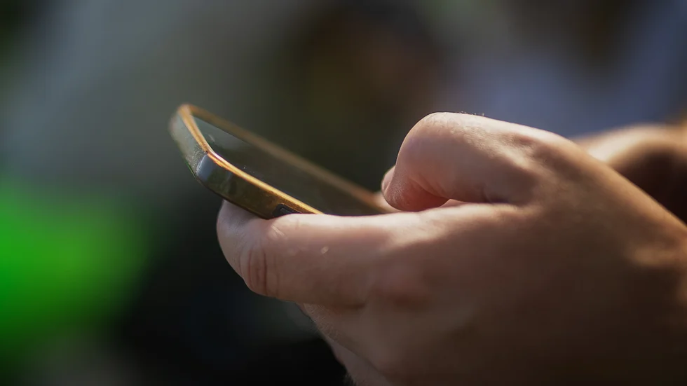 Ny våg av bluff-sms drabbar kunder i bland annat Katrineholm.
