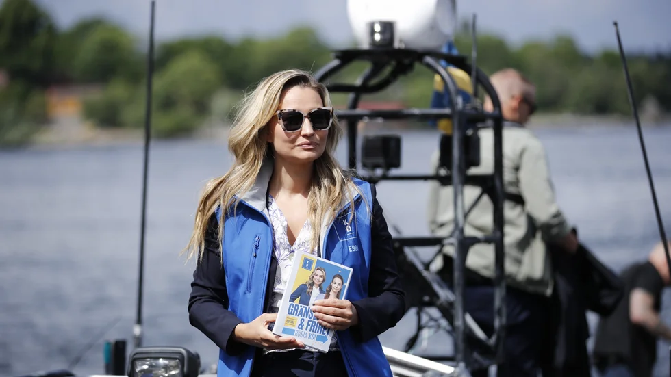 Kristdemokraternas partiledare Ebba Busch håller valspurten inför EU-valet till sjöss.