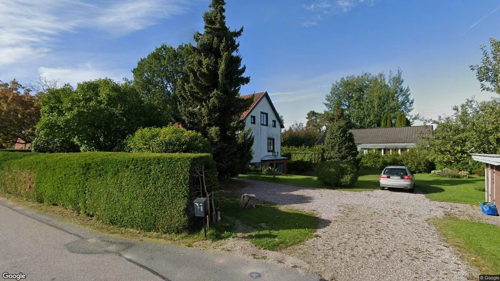 Genvägen 8
