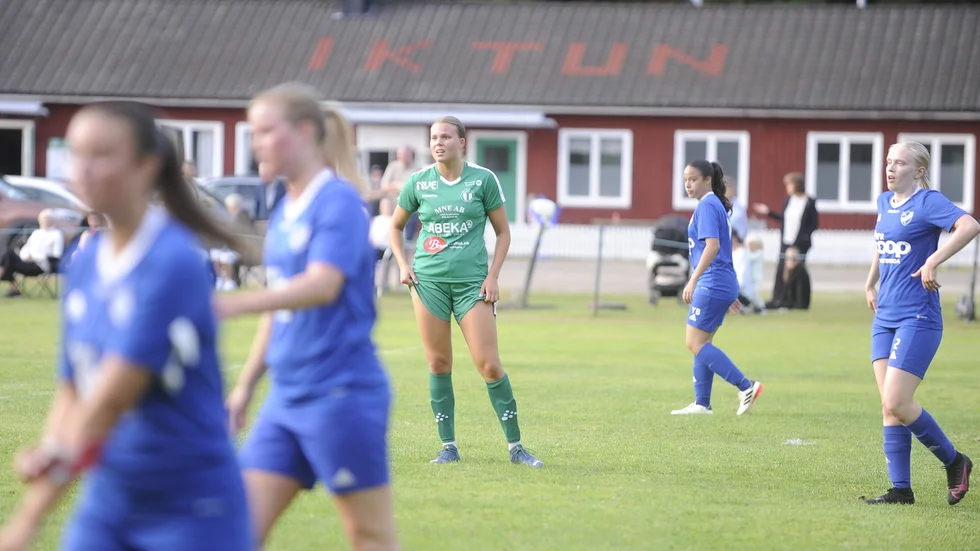 Ella Asplund i IK Tun.