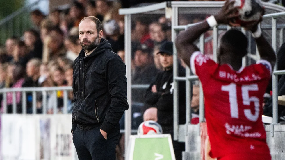 Andreas Alms Norrköping vann med 3–1 mot Piteå efter två mål av Tim Prica och ett självmål. Jonathan Lundbäck gjorde Piteås mål.