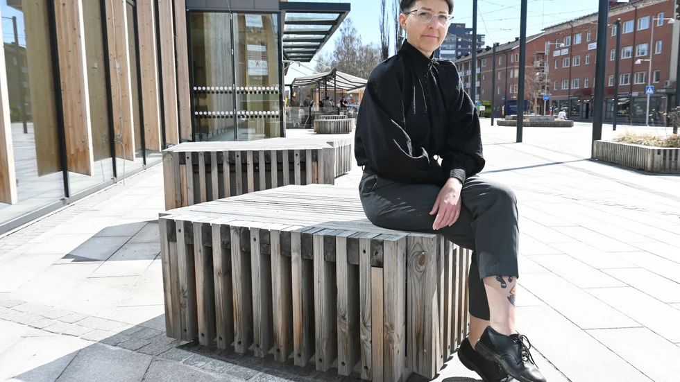 Carolina Gustafsson ställer upp i EU-valet för Vänsterpartiet. Hon är tredje namn på valsedeln.