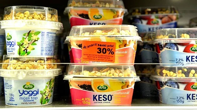 Nedsatt. Vissa varor kan säljas till rabatterat pris när bäst före-datumet börjar närma sig,