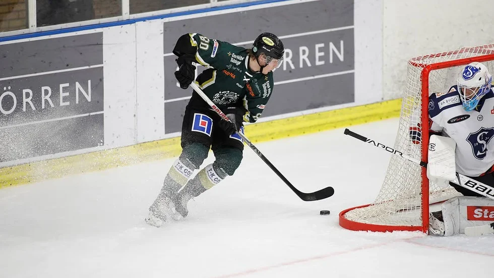 Hampus Wallin blev målskytt och framspelare när ESK besegrade Sollentuna borta.