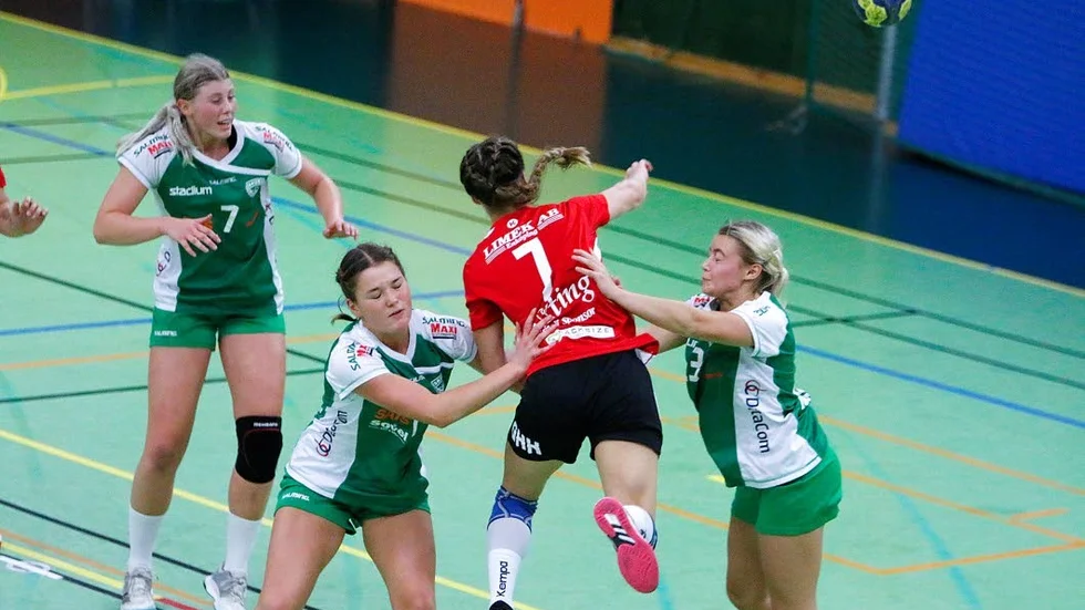 Therese Lundström var som vanligt en av EHF:s bästa spelare.