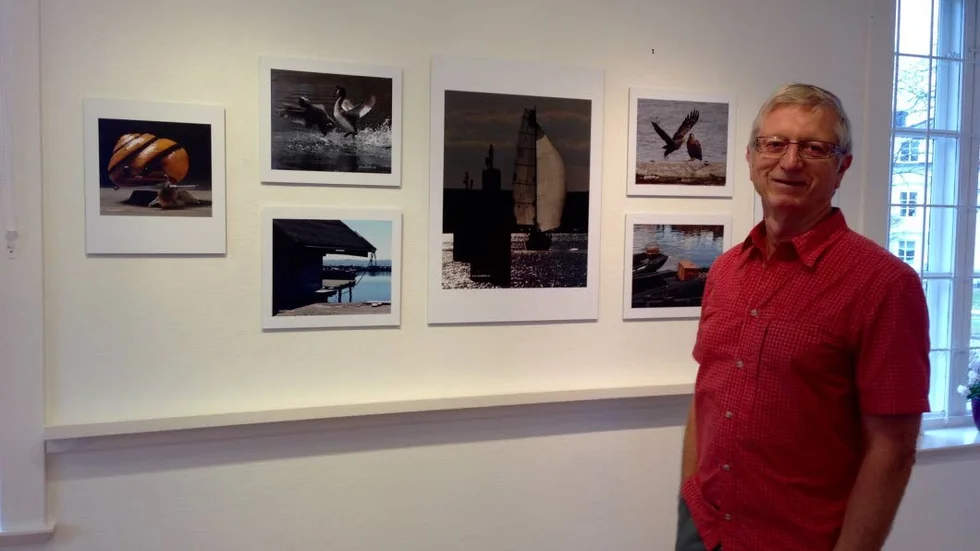 Fotoutställning. Åke Andersson fotograferar naturen och Västerviks stad. Nu visar han sina bilder på Galleri Kupé.