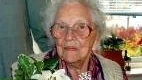 I veckan blev 102 åriga Ellen Andersson i Loftahammar uppvaktad med kaffe, tårta och vackra blommor från bland annat församlingen då hon besökte de gamla på Guldknappen.