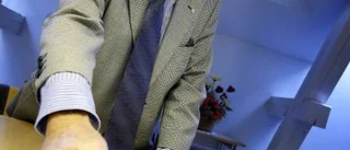 M vill följa gamla planer för hamnen