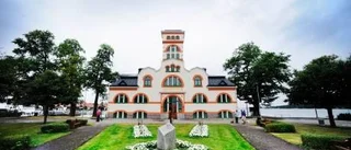 Gamla varmbadhuset tomt i väntan på Ulvaeus