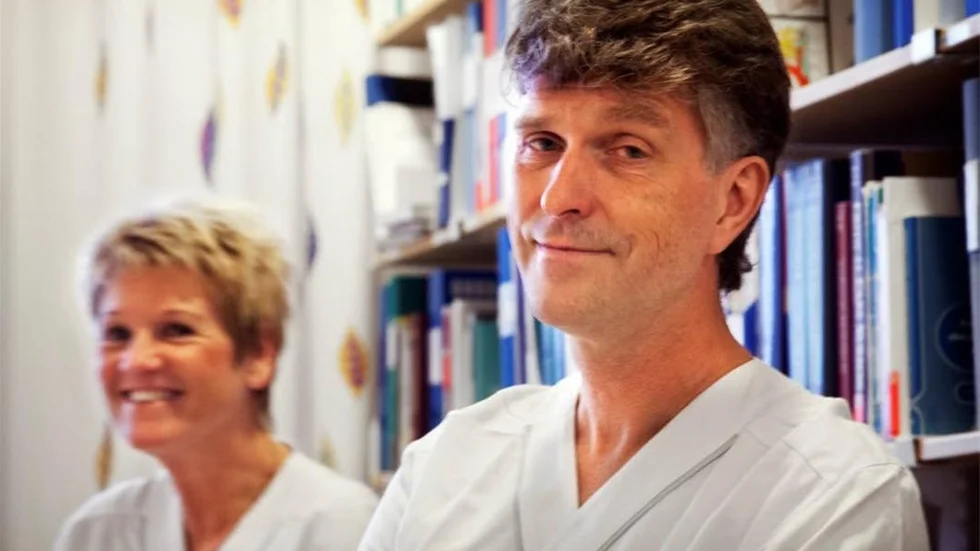 Verksamhetschefen på intensivvårdsavdelningen, Suzanne Axelsson, är stolt över Johan Berkius forskning om KOL bedriven från Västerviks sjukhus.