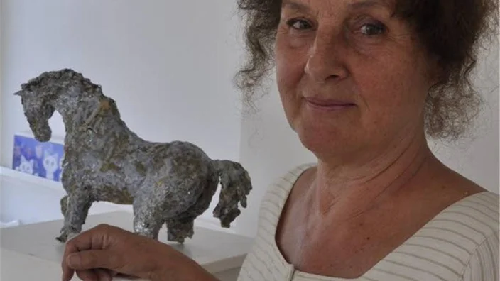 Lis-Kari Arfvelin ställer ut under två veckor på Galleri Cupé.